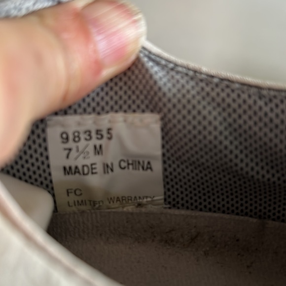 FOOTJOY 7.5 M LADIES GOLF SHOES - Picture 5 of 5